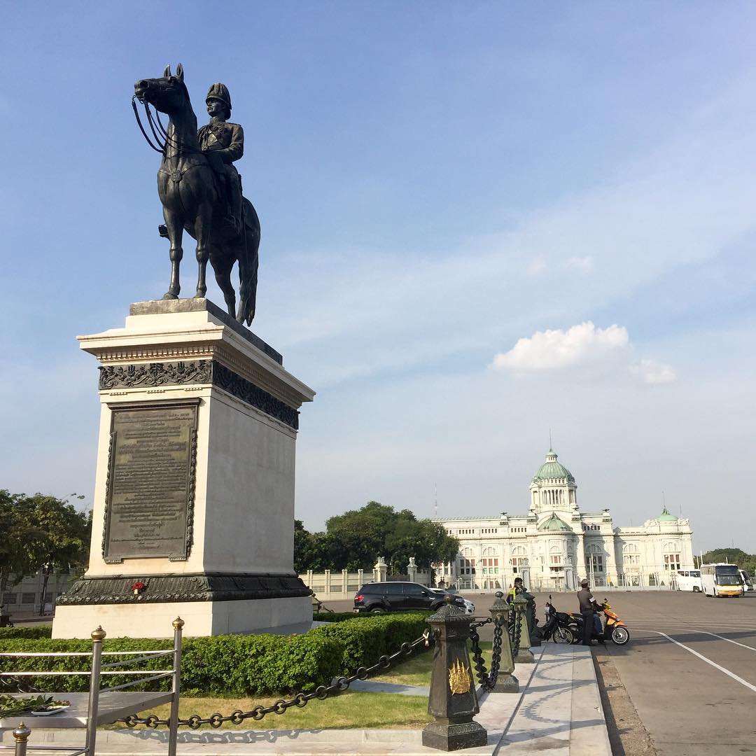 Tượng đài tưởng niệm vua Chualalongkorn