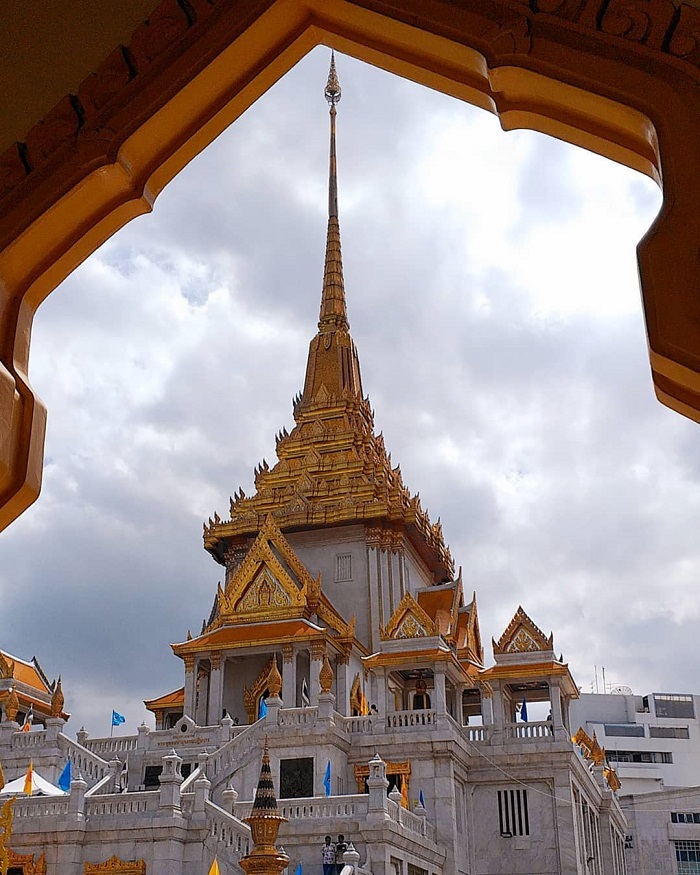 Thăm quan chùa Wat Traimit