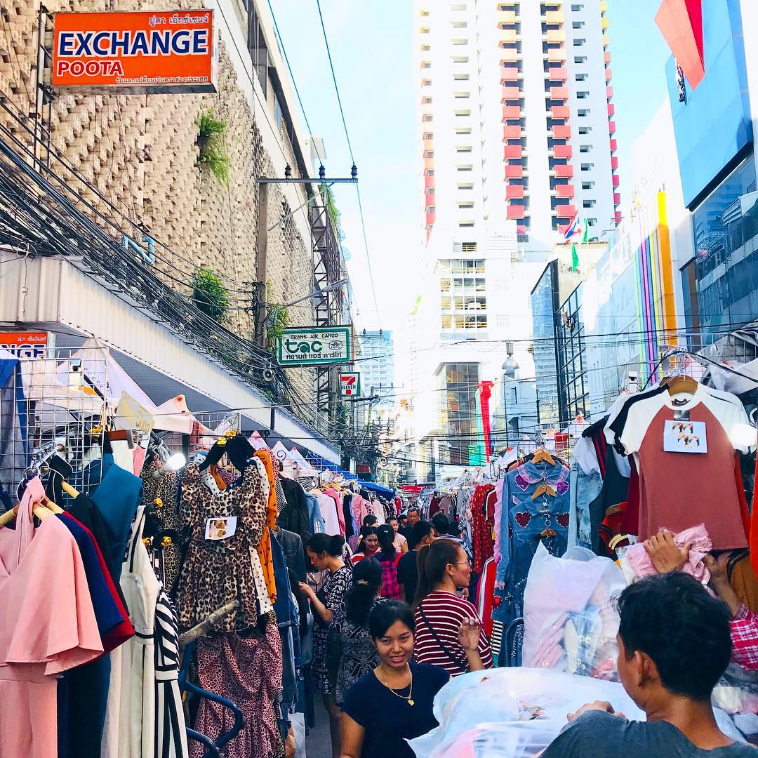 Chợ Pratunam là một trong những ngôi chợ lớn và cực kỳ thú vị ở Thái Lan