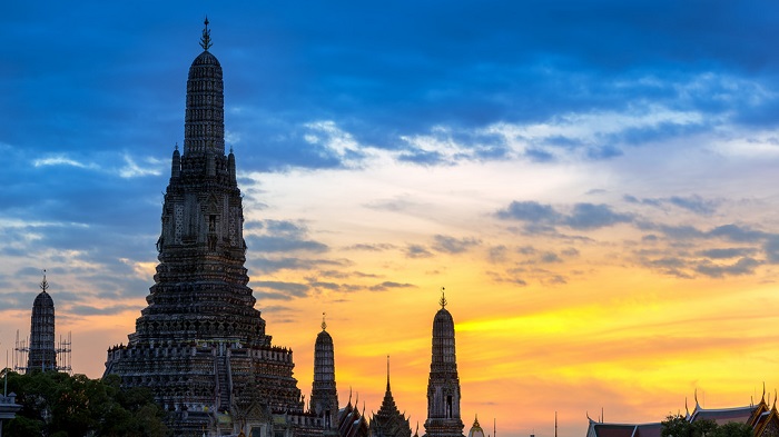 Bình minh ở Wat Arun