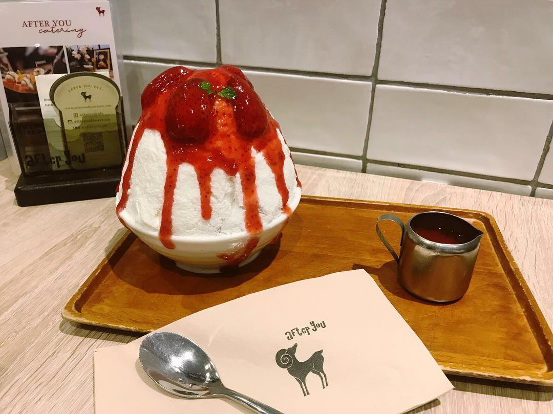 Khuyến khích các bạn nên thử Strawberry Kakigori